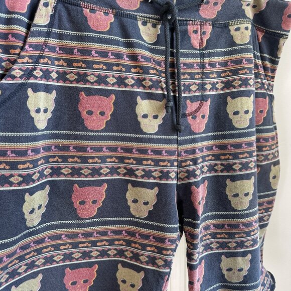 Men's Urban Outfitters Devils Harvest Printed Knit Skull Shorts Size XL - Picture 5 of 10